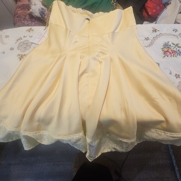 Sabrina carpenter dress - Picture 2 of 2